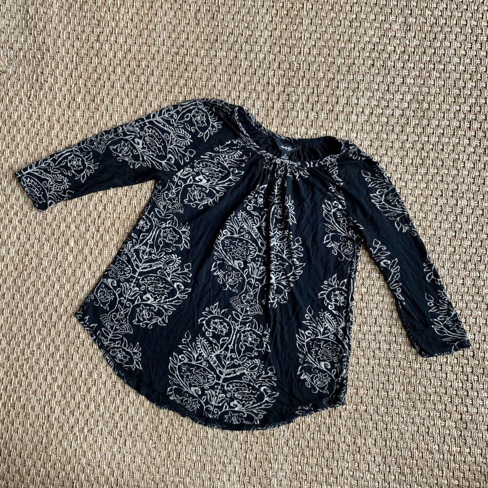 Lucky Brand 3/4 Sleeve Black Floral Print Blouse w Keyhole Neckline Sz S